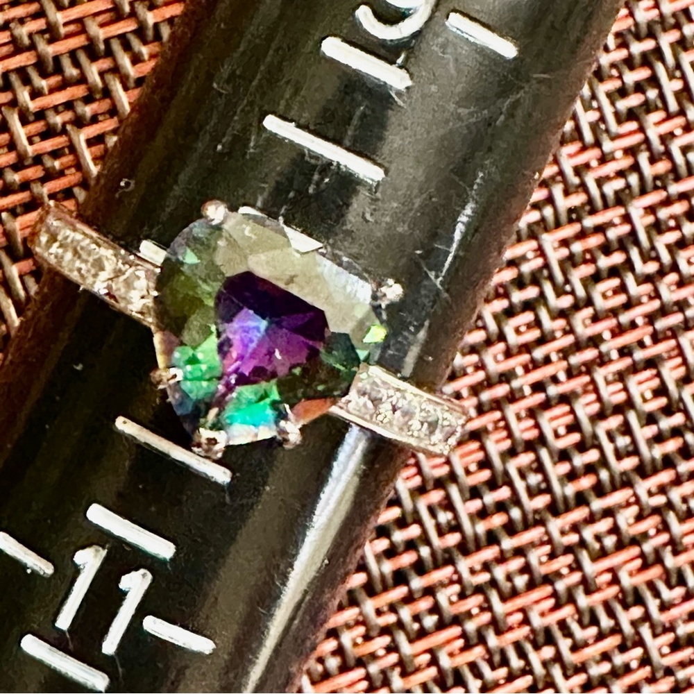 Fragrant Jewels Silver Heart Ring with Multicolor Gemstone